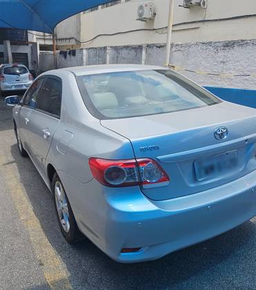 TOYOTA COROLLA 1.8 GLI 16V FLEX 4P MANUAL TOYOTA COROLLA 1.8 GLI 16V FLEX 4P MANUAL